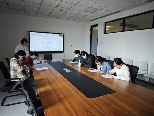 d22007fc272ca0335362067328b6551